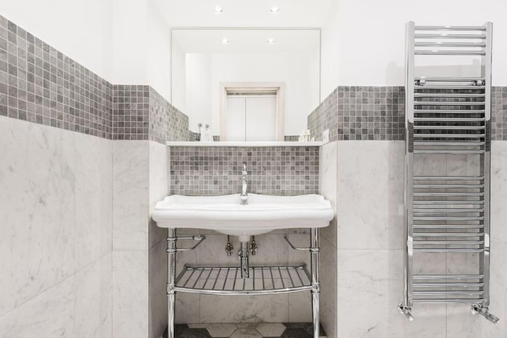 Modern Comfort, Poetic Charm Ρώμη Εξωτερικό φωτογραφία